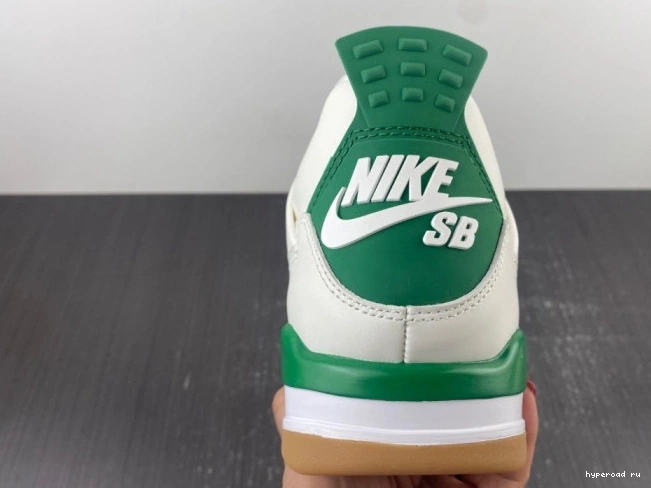 x Jordan Pine SB Nike 4 DR5415-103 Air Green 0812